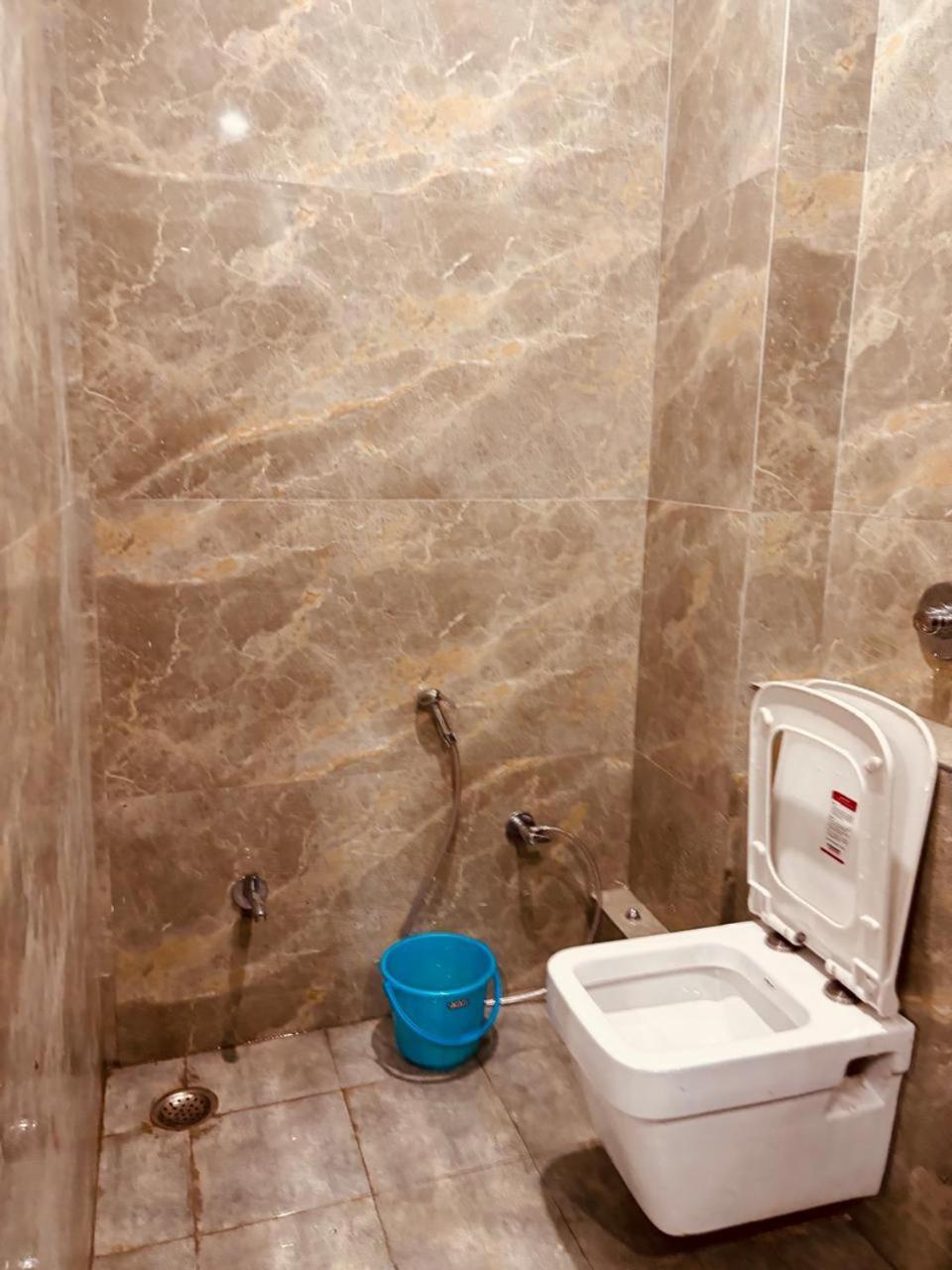 Shri Ram Darbar Hotell Ayodhya Eksteriør bilde